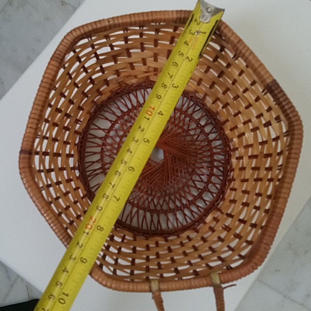 Boho woven basket wall decor - Picture 4 of 4